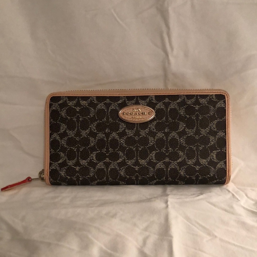 Coach accordion zip wallet brown/camel
